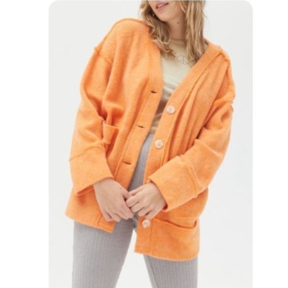 Urban Outfitters Orange Oversized Button Front Cardigan Sweater M Fuzzy Cozy‎
